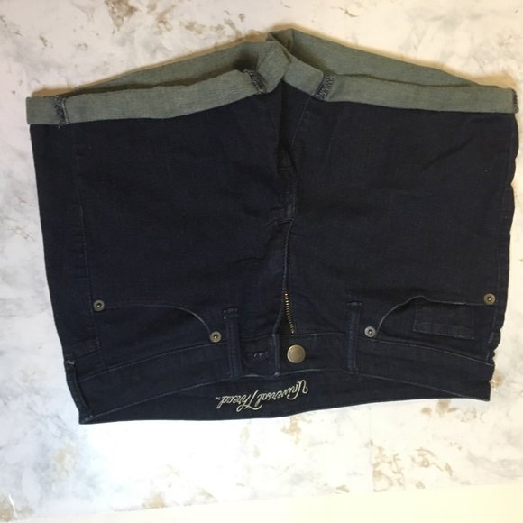 Universal Thread Jean Shorts Rolled Up Leg - Picture 2 of 6